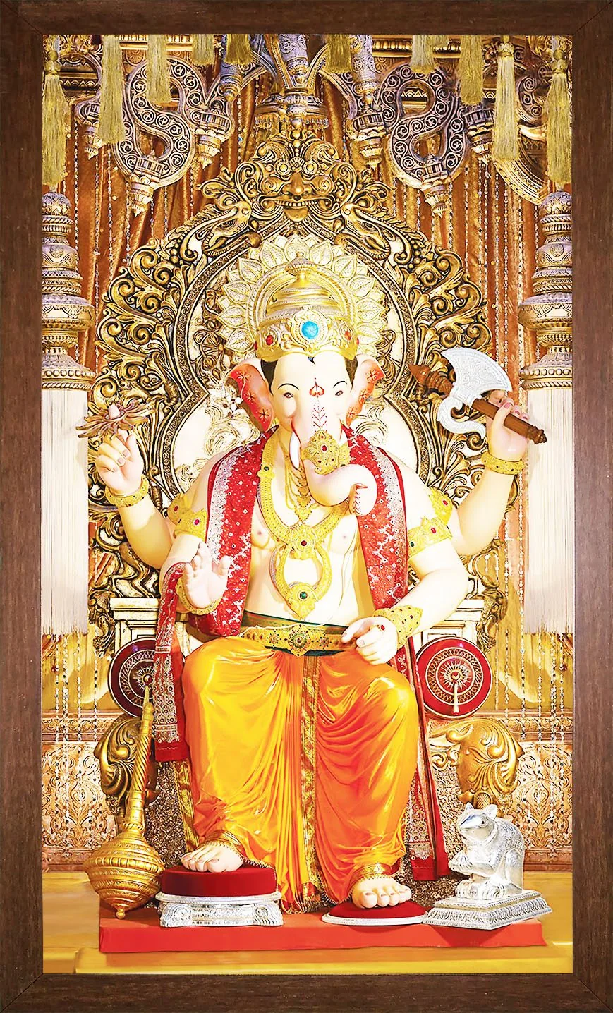 Ganesh Gold with the light on